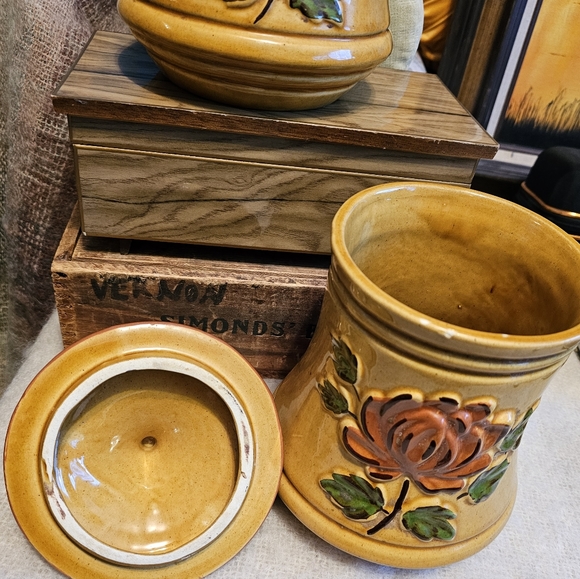 Farmhouse Decor Vintage Laurentian Rose Flower Canisters - Picture 5 of 9